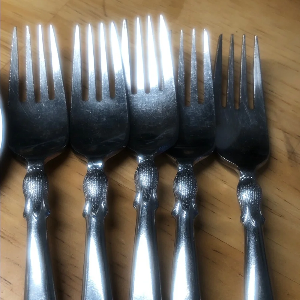Sophisticated VTG Petal stainless Cutlery Set